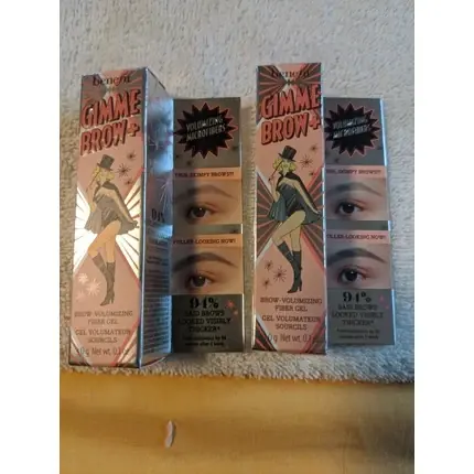 Gel Sprâncene, BeneFit, Gimme Brow+, Gri rece Retur gratuit